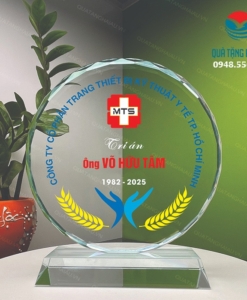 KỶ NIỆM CHƯƠNG PHA LÊ